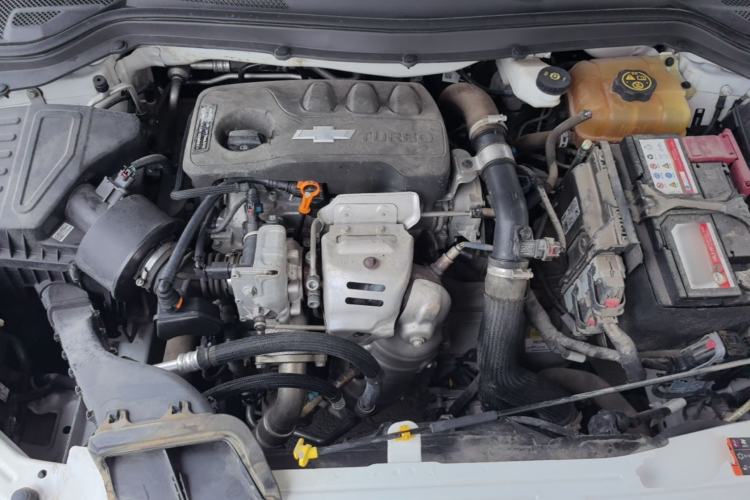 Used Chevrolet Monza 2019 Redline 320T Dual-Clutch Sporty Version China VI Standard Engine Bay