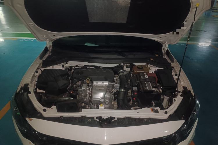 Used Chevrolet Monza 2019 RS 330T Automatic Comfort Edition China VI Standard Engine Bay