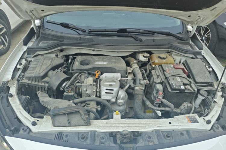 Used Chevrolet Monza 2019 Redline 320T Dual-Clutch Joyful Edition China VI Standard Engine Bay