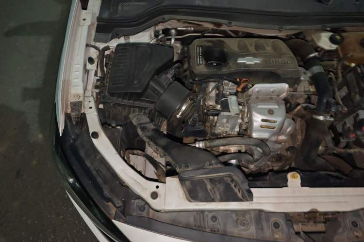Used Chevrolet Monza 2019 Redline 320T Dual-Clutch Joyful Edition China VI Standard Engine Bay Right