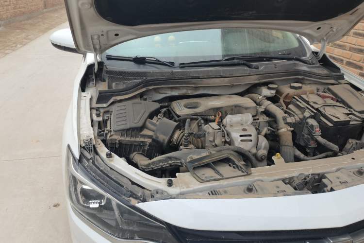 Used Chevrolet Monza 2019 320T Manual Xinxin Edition China VI Engine Bay Right