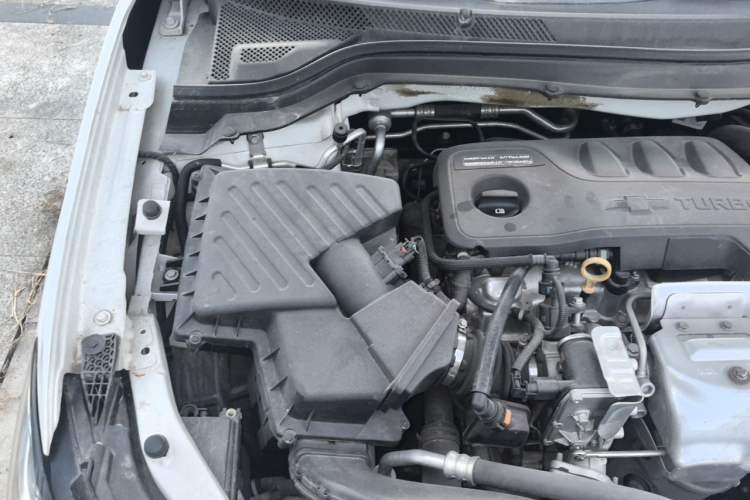 Used Chevrolet Monza 2019 RS 330T Automatic Comfort Edition China VI Standard Engine Bay Right