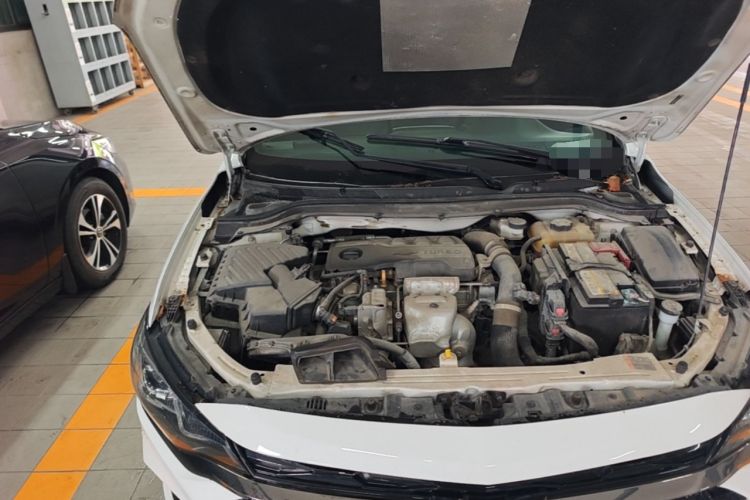 Used Chevrolet Monza 2019 RS 330T Automatic Comfort Edition China VI Standard Engine Bay Right