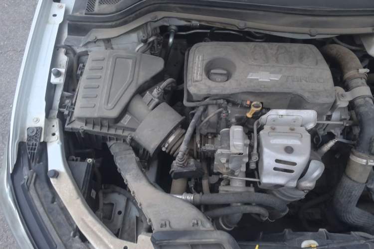 Used Chevrolet Monza 2019 Redline 320T Dual-Clutch Sporty Version China VI Standard Engine Bay Right