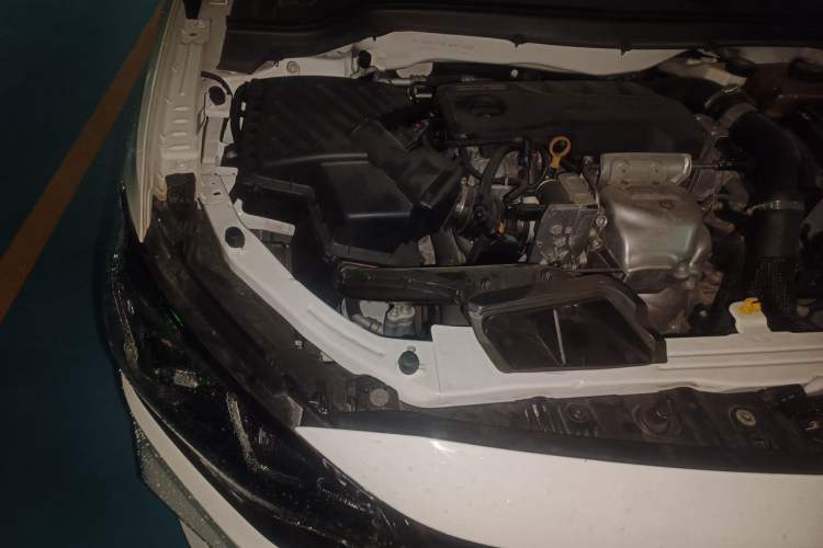 Used Chevrolet Monza 2019 RS 330T Automatic Comfort Edition China VI Standard Engine Bay Right