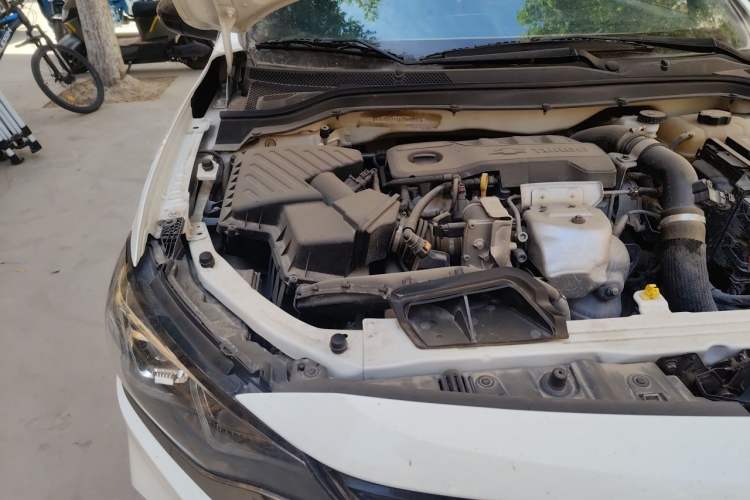 Used Chevrolet Monza 2019 RS 330T Automatic Sporty Edition China VI Standard Engine Bay Right