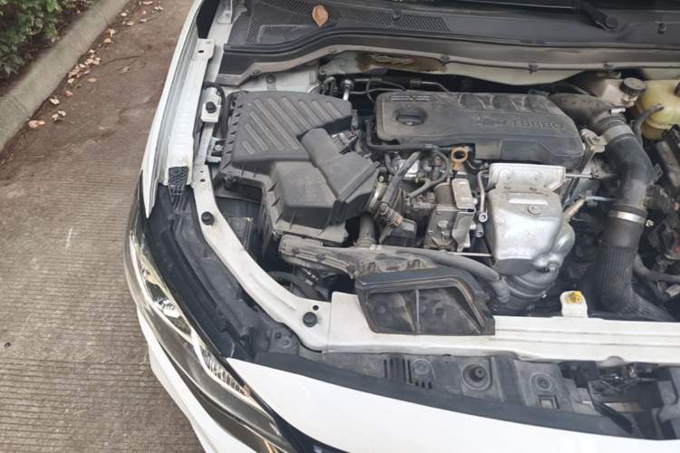 Used Chevrolet Monza 2019 RS 330T Automatic Comfort Edition China VI Standard Engine Bay Right