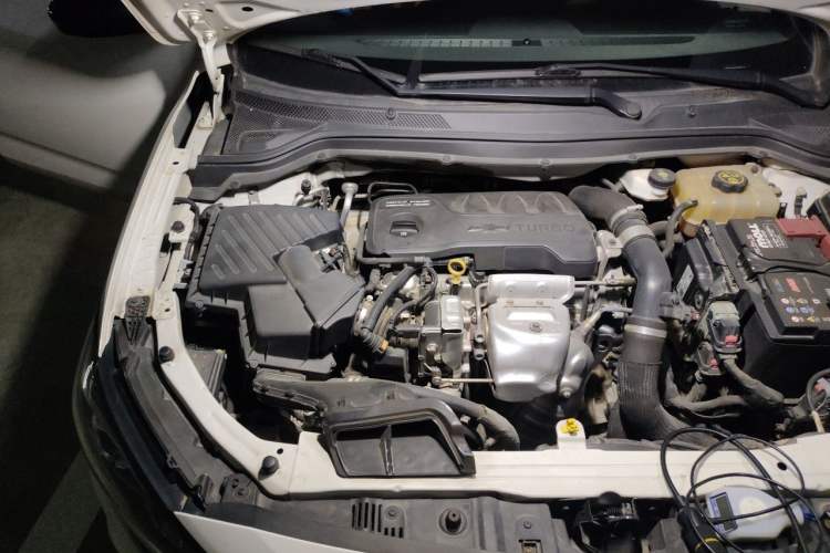 Used Chevrolet Monza 2019 RS 330T Automatic Comfort Edition China VI Standard Engine Bay Right