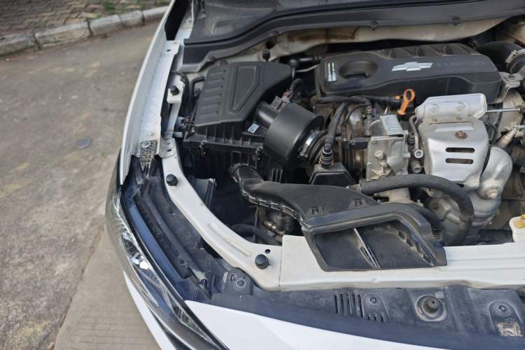 Used Chevrolet Monza 2019 Redline 320T Dual-Clutch Joyful Edition China VI Standard Engine Bay Right
