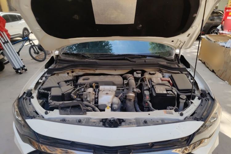 Used Chevrolet Monza 2019 RS 330T Automatic Sporty Edition China VI Standard Engine Bay