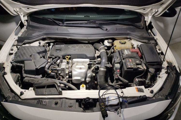 Used Chevrolet Monza 2019 RS 330T Automatic Comfort Edition China VI Standard Engine Bay
