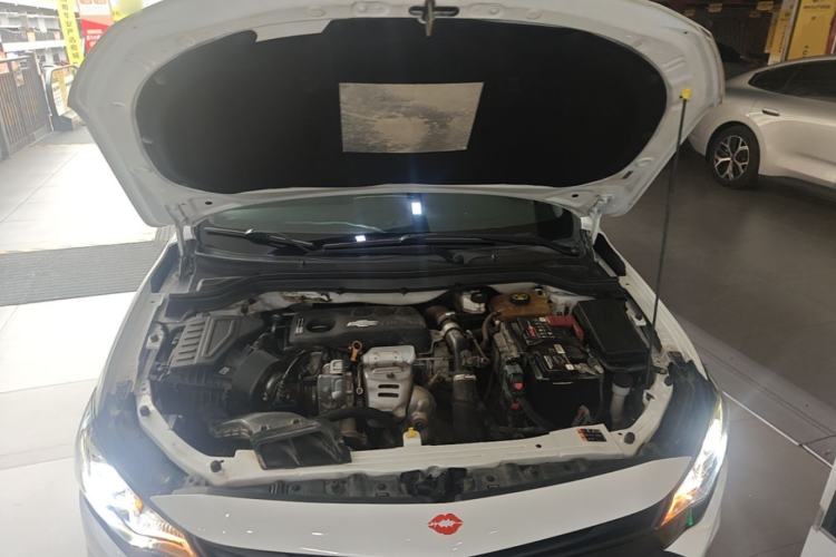 Used Chevrolet Monza 2019 Redline 320T Dual-Clutch Sporty Version China VI Standard Engine Bay