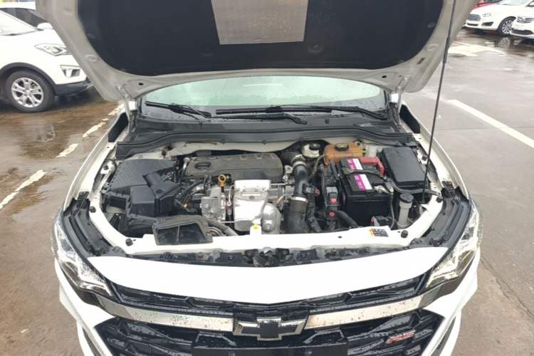 Used Chevrolet Monza 2019 RS 330T Automatic Comfort Edition China VI Standard Engine Bay