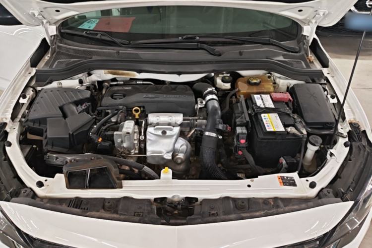 Used Chevrolet Monza 2019 RS 330T Automatic Comfort Edition China VI Standard Engine Bay