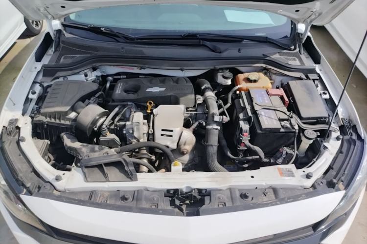 Used Chevrolet Monza 2019 Redline 320T Dual-Clutch Sporty Version China VI Standard Engine Bay