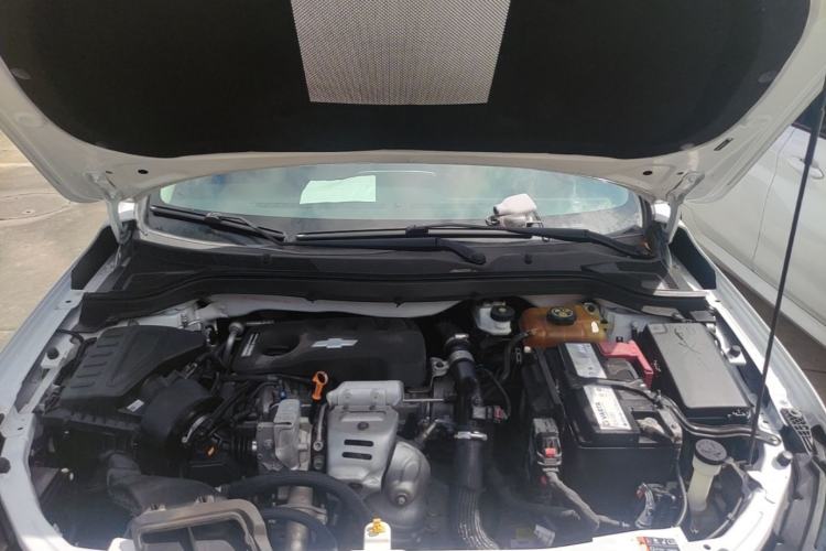 Used Chevrolet Monza 2019 Redline 320T Dual-Clutch Sporty Version China VI Standard Engine Bay