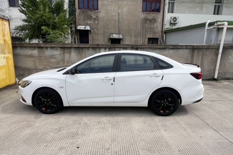 Used Chevrolet Monza 2019 Redline 320T Dual-Clutch Joyful Edition China VI Standard Exterior 3
