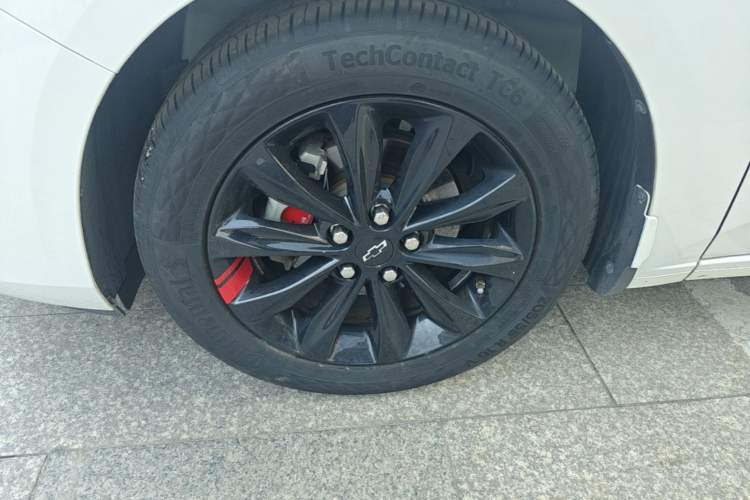 Used Chevrolet Monza 2019 Redline 320T Dual-Clutch Joyful Edition China VI Standard Exterior 4