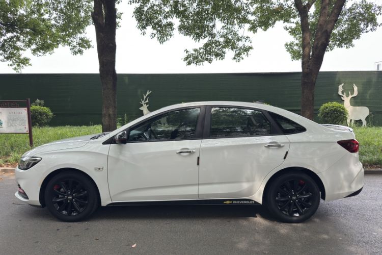 Used Chevrolet Monza 2019 Redline 320T Dual-Clutch Joyful Edition China VI Standard Exterior 4