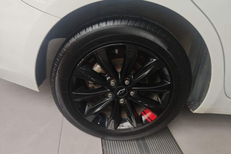 Used Chevrolet Monza 2019 Redline 320T Dual-Clutch Sporty Version China VI Standard Exterior 5
