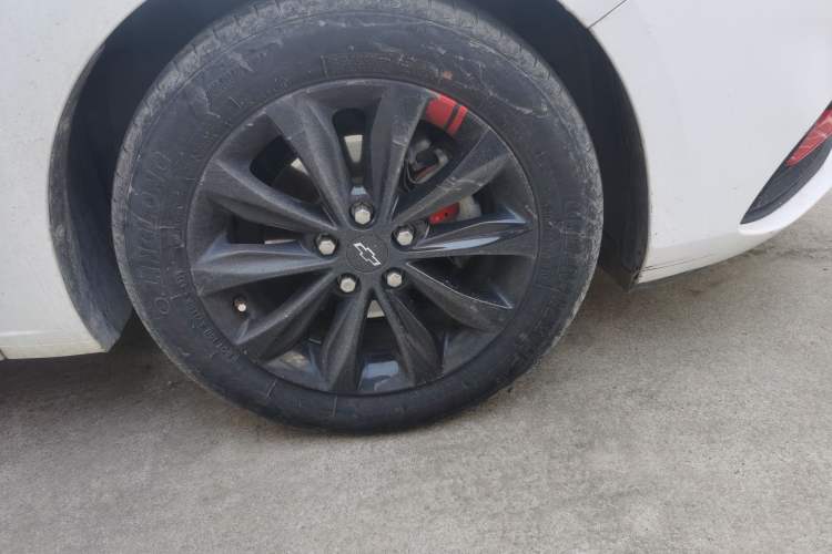 Used Chevrolet Monza 2019 Redline 320T Dual-Clutch Joyful Edition China VI Standard Exterior 7