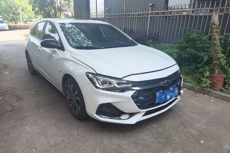 Used Chevrolet Monza 2019 RS 330T Automatic Comfort Edition China VI Standard Front Right 45 Deg