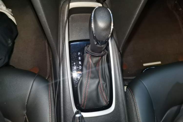 Used Chevrolet Monza 2019 RS 330T Automatic Comfort Edition China VI Standard Gear Lever