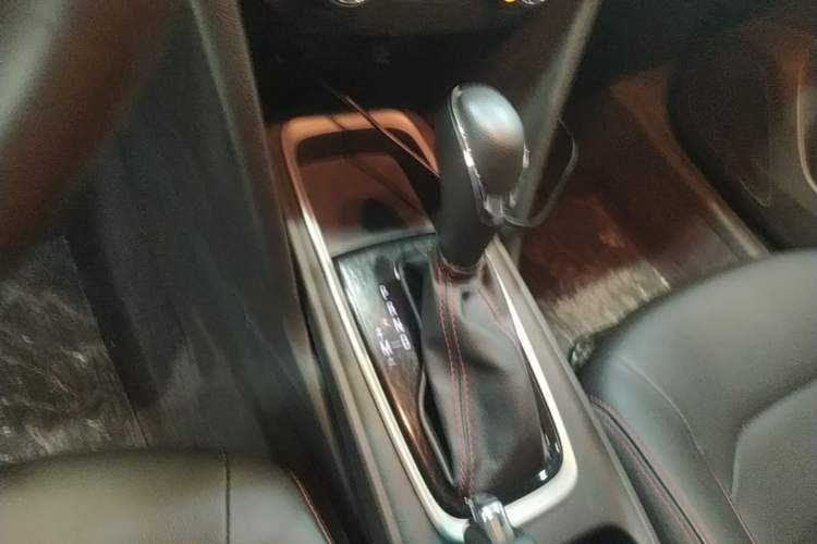 Used Chevrolet Monza 2019 RS 330T Automatic Comfort Edition China VI Standard Gear Lever