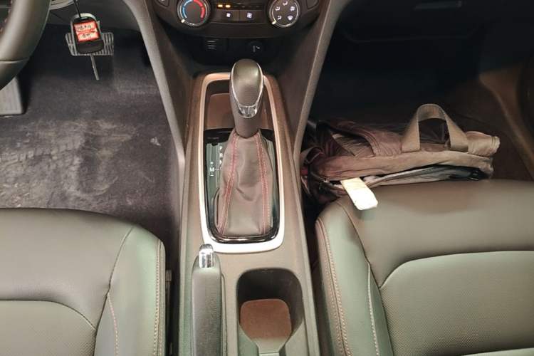 Used Chevrolet Monza 2019 RS 330T Automatic Comfort Edition China VI Standard Gear Lever