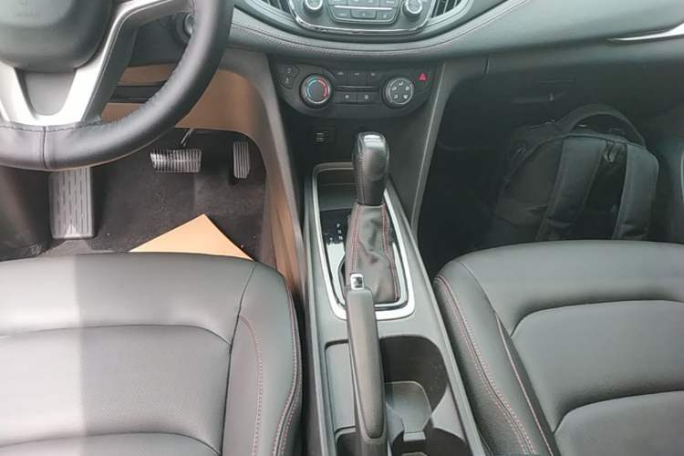 Used Chevrolet Monza 2019 RS 330T Automatic Comfort Edition China VI Standard Gear Lever