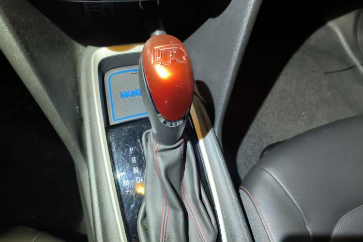 Used Chevrolet Monza 2019 RS 330T Automatic Comfort Edition China VI Standard Gear Lever