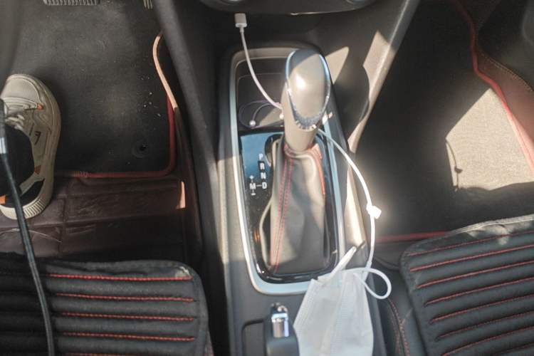Used Chevrolet Monza 2019 RS 330T Automatic Comfort Edition China VI Standard Gear Lever