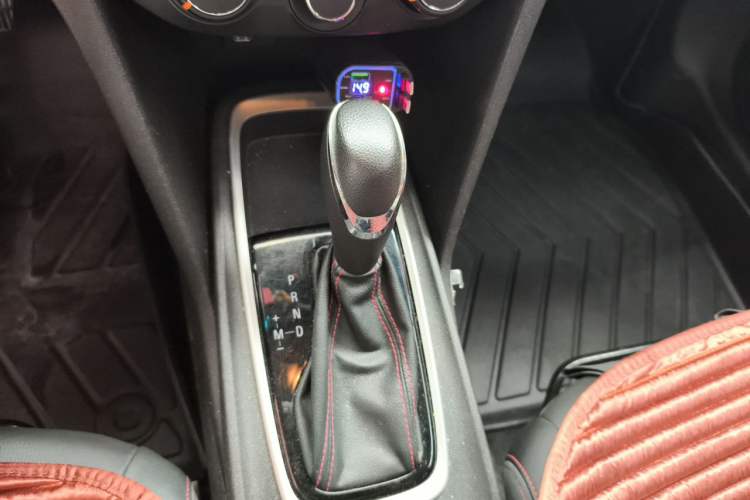 Used Chevrolet Monza 2019 Redline 320T Dual-Clutch Sporty Version China VI Standard Gear Lever