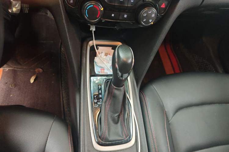 Used Chevrolet Monza 2019 RS 330T Automatic Comfort Edition China VI Standard Gear Lever