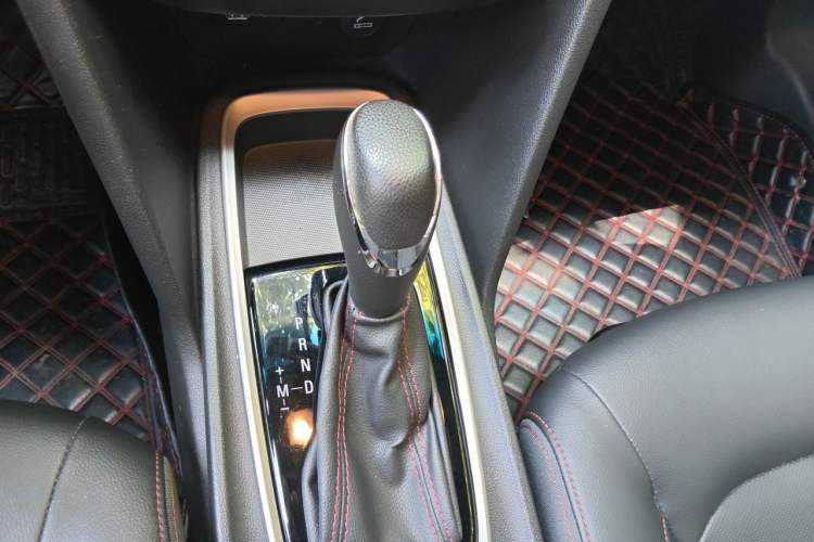 Used Chevrolet Monza 2019 RS 330T Automatic Comfort Edition China VI Standard Gear Lever