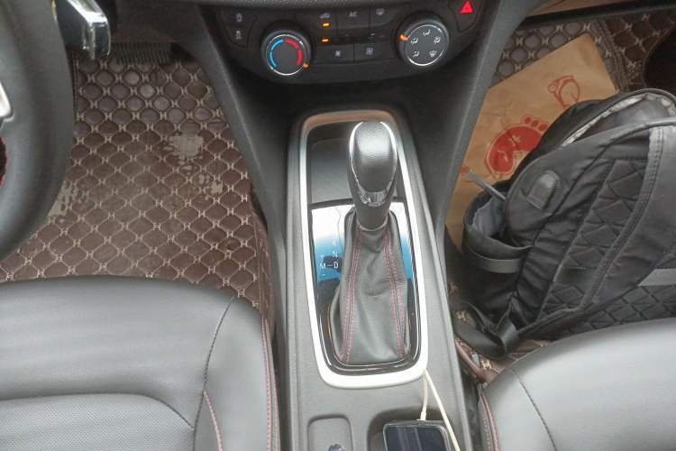 Used Chevrolet Monza 2019 RS 330T Automatic Comfort Edition China VI Standard Gear Lever