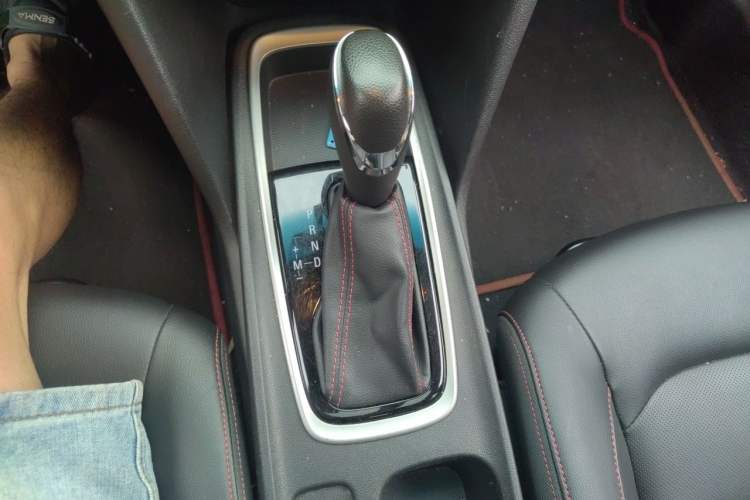 Used Chevrolet Monza 2019 RS 330T Automatic Comfort Edition China VI Standard Gear Lever