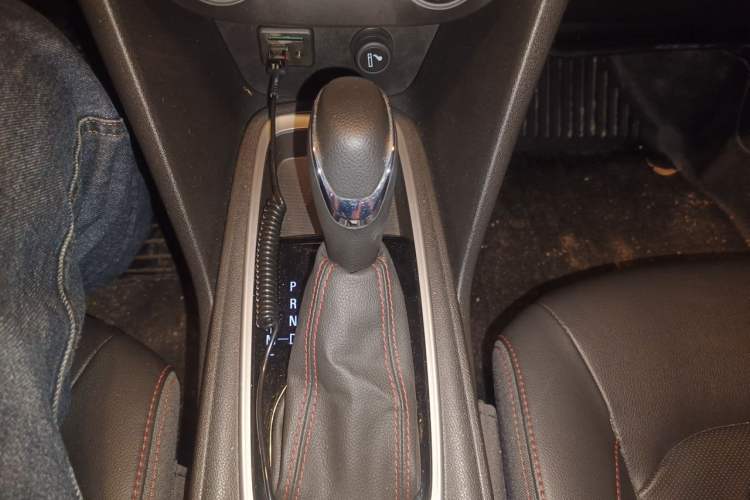 Used Chevrolet Monza 2019 RS 330T Automatic Comfort Edition China VI Standard Gear Lever
