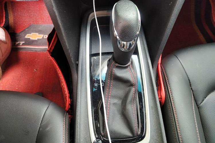 Used Chevrolet Monza 2019 RS 330T Automatic Comfort Edition China VI Standard Gear Lever