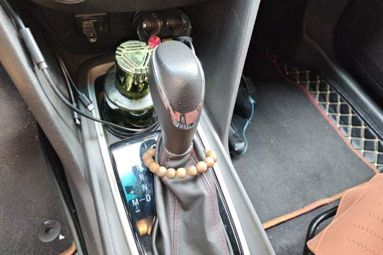 Used Chevrolet Monza 2019 RS 330T Automatic Comfort Edition China VI Standard Gear Lever