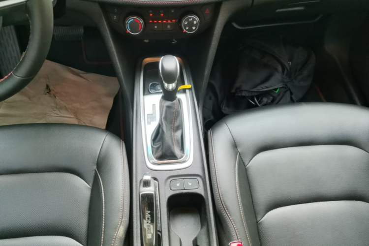 Used Chevrolet Monza 2019 RS 330T Automatic Sporty Edition China VI Standard Gear Lever