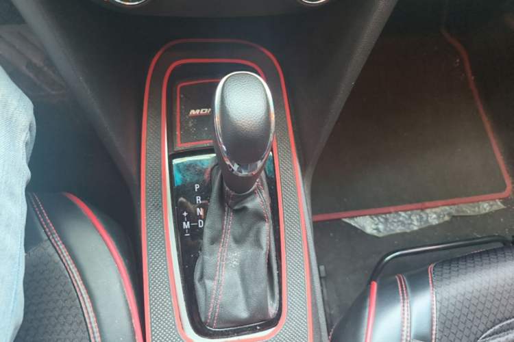 Used Chevrolet Monza 2019 RS 330T Automatic Comfort Edition China VI Standard Gear Lever