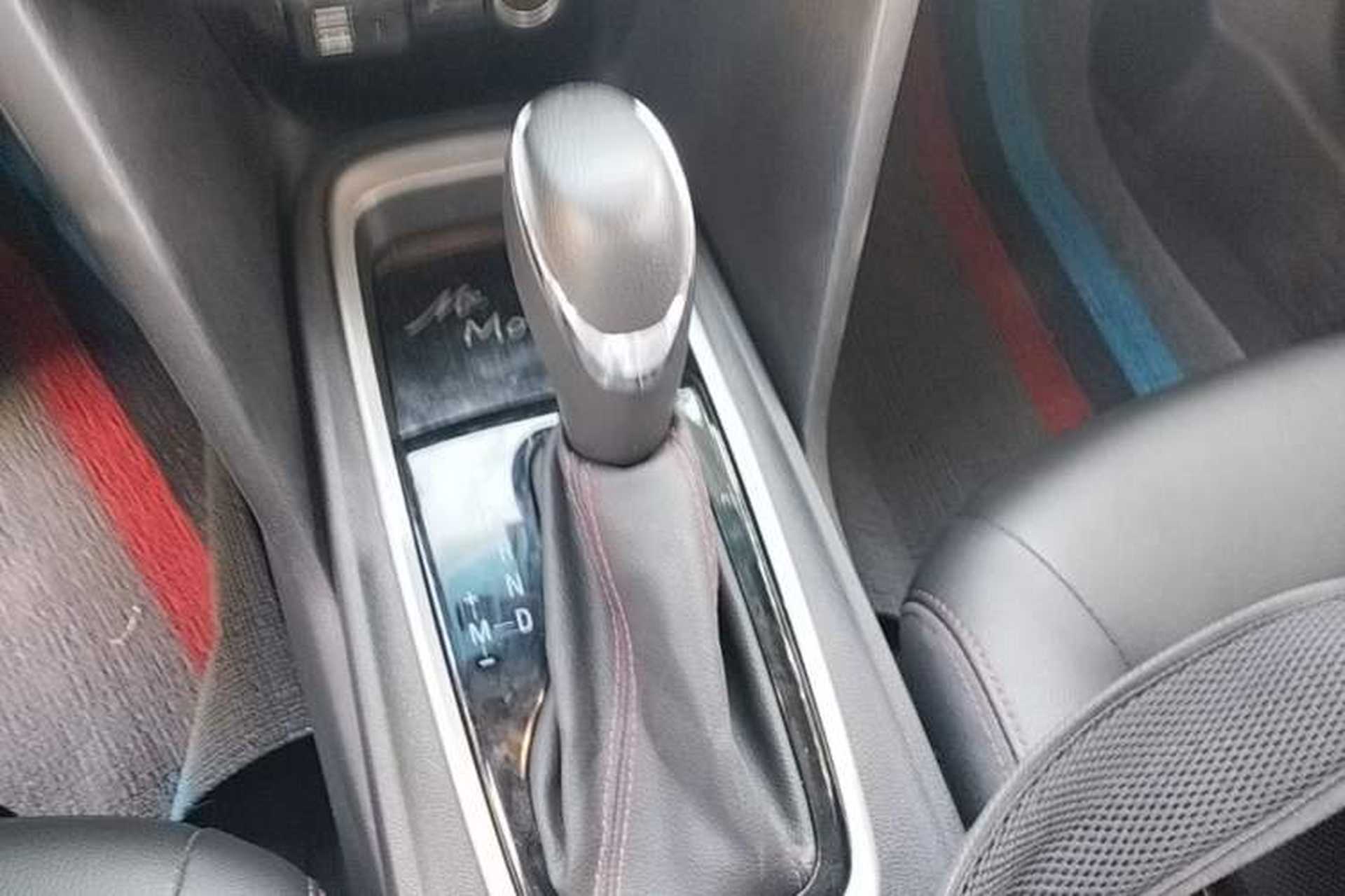 Used Chevrolet Monza 2019 Redline 320T Dual-Clutch Sporty Version China VI Standard Gear Lever