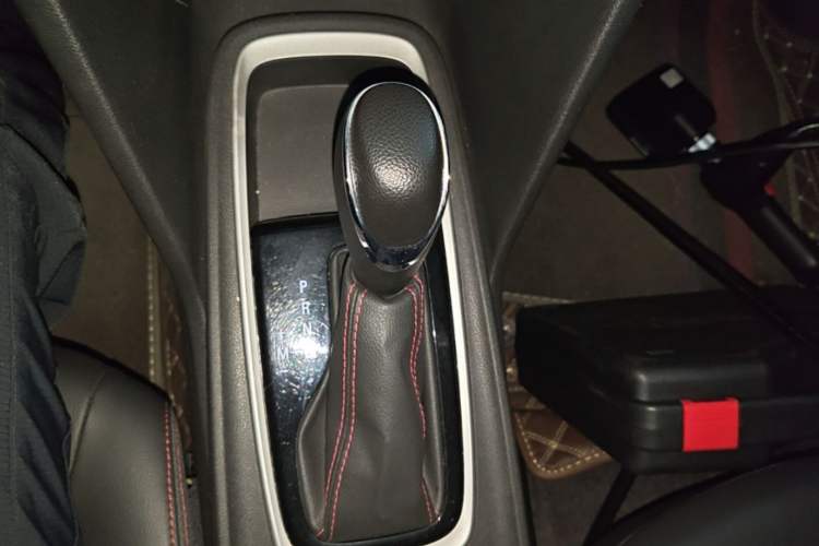 Used Chevrolet Monza 2019 RS 330T Automatic Comfort Edition China VI Standard Gear Lever