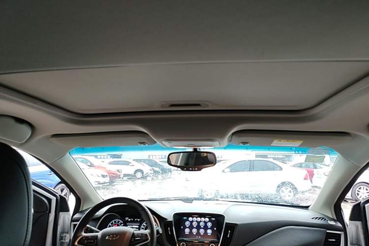 Used Chevrolet Monza 2019 Redline 320T Dual-Clutch Sporty Version China VI Standard Headliner