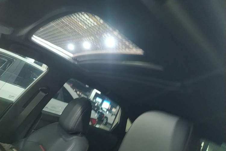 Used Chevrolet Monza 2019 RS 330T Automatic Comfort Edition China VI Standard Headliner