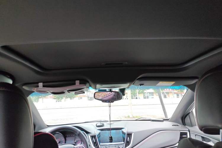 Used Chevrolet Monza 2019 RS 330T Automatic Comfort Edition China VI Standard Headliner