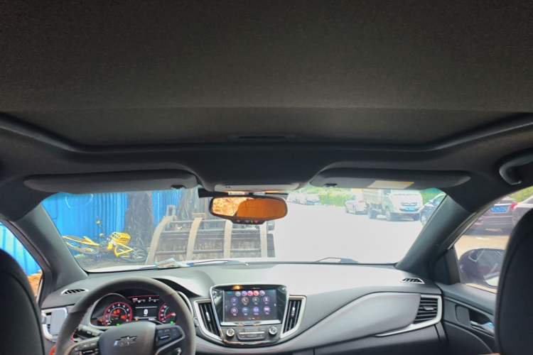 Used Chevrolet Monza 2019 RS 330T Automatic Comfort Edition China VI Standard Headliner