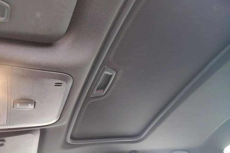 Used Chevrolet Monza 2019 RS 330T Automatic Comfort Edition China VI Standard Headliner