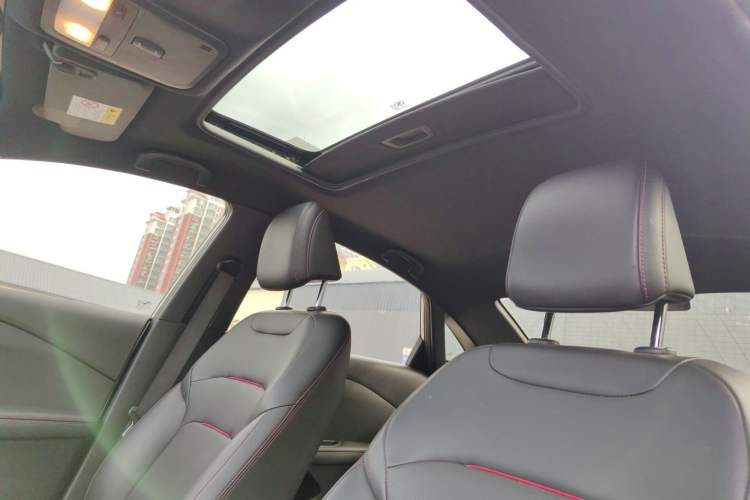 Used Chevrolet Monza 2019 RS 330T Automatic Comfort Edition China VI Standard Headliner